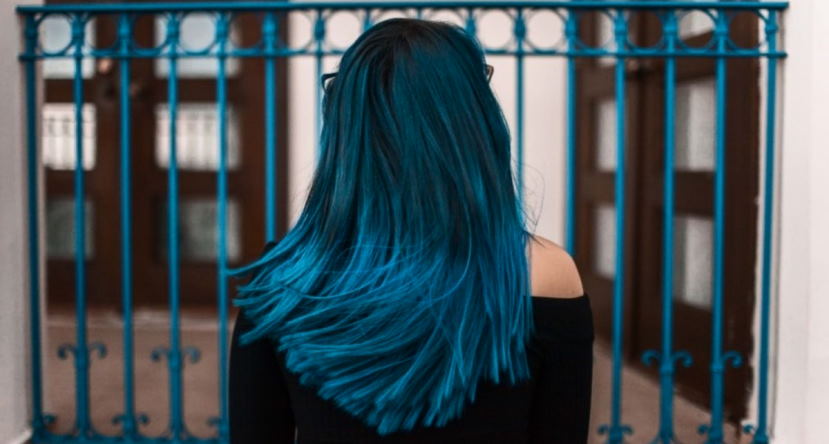 blue hair dye